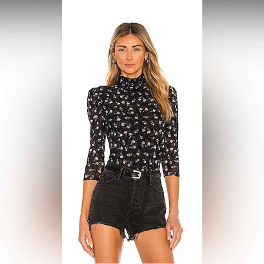 Free People EUC Gather Ditsy Floral Turtleneck Tee Size Large in Midnight Combo